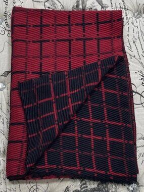 14th & Union Women’s Oversized Scarf